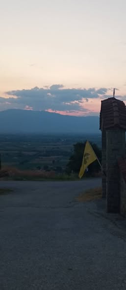 Ένας δρόμος επικίνδυνος: Φανάρι - Μουζάκι! Αγαπητοί φίλοι... Facebook Image