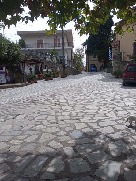 102ο: Ποια ήταν και τι απέγιναν τα μουσουλμανικά... Facebook Image