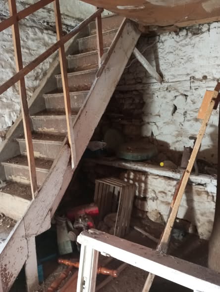 119ο:Το κομπελιώτικο ντάμι, η αρχιτεκτονική του και οι... Facebook Image