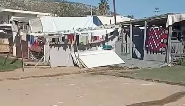 Η "σταύρωση" της λαότητας των Τσιγγανων Αγαπητοί φίλοι... Facebook Image